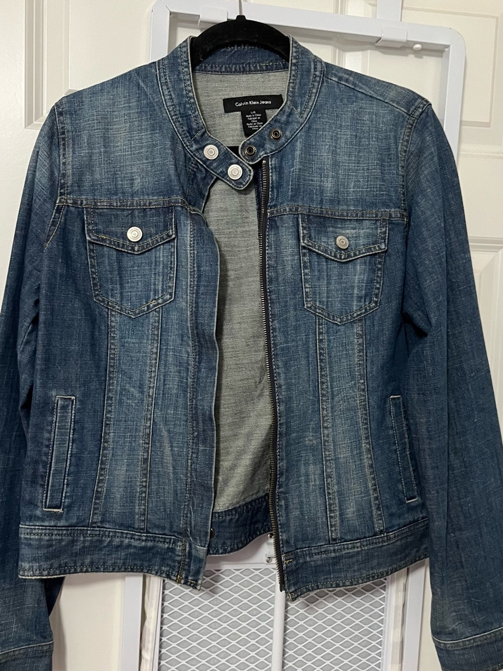 Calvin Klein Jeans Faded Blue Women's Denim Jacket